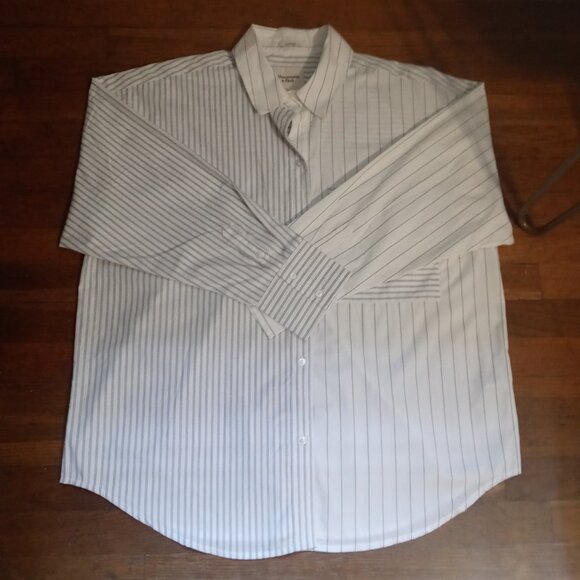ABERCROMBIE & FITCH oversized shirt (L) - Picture 1 of 12